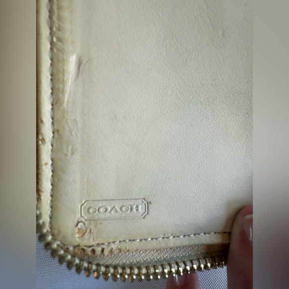 Coach Peyton Tattersall Multicolor Plaid Wallet AS-IS - Picture 6 of 11